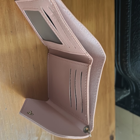 Pink wallet NWOT - Picture 4 of 5